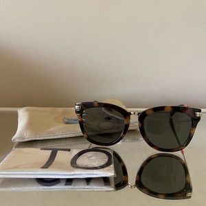 TOMS SUNGLASSES